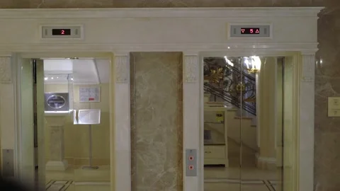 Elevator doors on floor, lift ground level. Hotel, apartment or office building Stock Footage 161114404