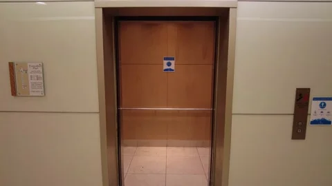 Elevator doors opening Stock Footage 167567299