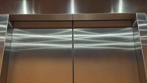 Elevator going down in Austin, Tx 12/13/2025 Video stock 323549568