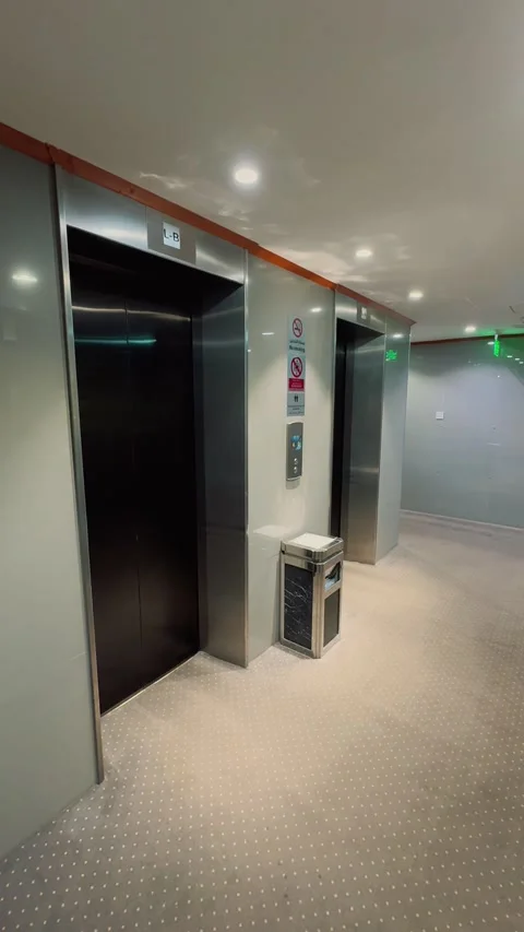 Elevator in the hotel 1 Stock Footage 327468270
