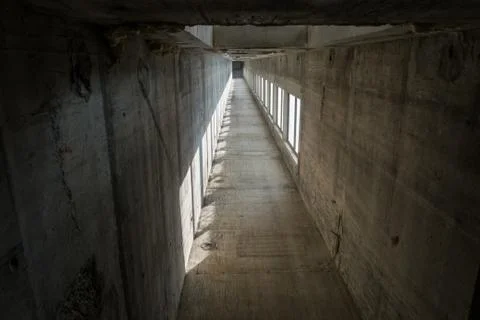 An elevator shaft Stockfoto's
