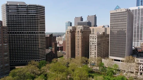 Elevator shot above Rittenhouse Square in Philadelphia with Schuylkill River Stock Footage 127409253