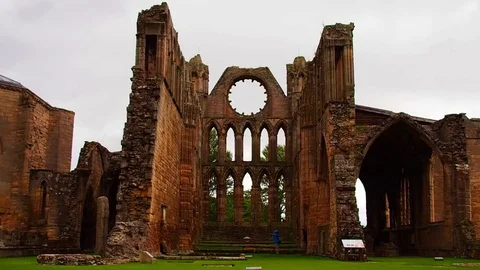 Elgin The Holy Trinity Cathedral on a rainy day 库存影片 79418473