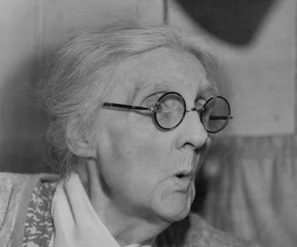 Elizabeth Allen 82 Whose Patchwork Pictures Are Being Exhibited At The Crane Kal Stock Photos