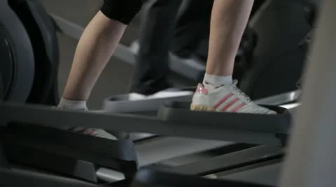 Elliptical trainer Video stock 22154306