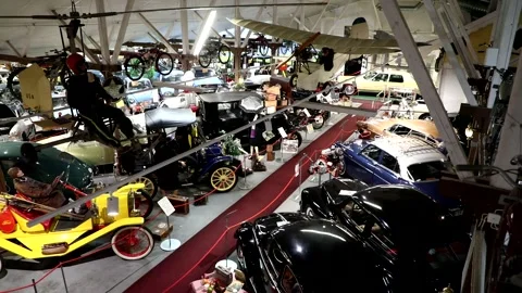 Elvis car 動画素材 147675348