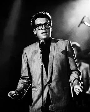 Elvis Costello performs on Solid Gold in 1983 Credit: Ron Wolfson / MediaPunch. Stock Photos