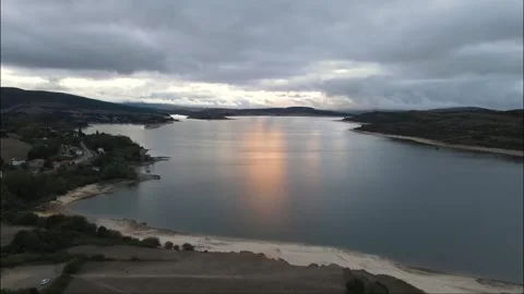 Embalse del Ebro. Spain. Sunset. Sunrise. River. Video stock 244733932