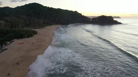Embraced the truly happiness of waves 動画素材 122625857