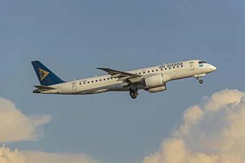 Embraer E190-E2 Stock Photos