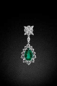 Emerald earrings Stock Photos