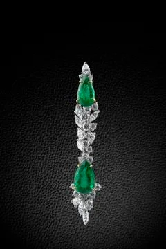Emerald earrings Stock Photos