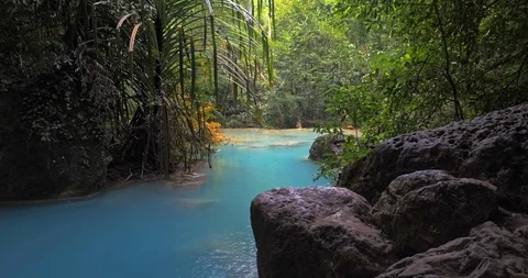 Emerald Pool in Tropical Paradise Forest 스톡 동영상 101994967
