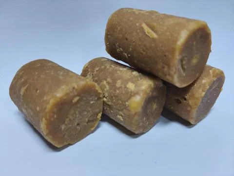 The emergence of a source of alluring sweetness. Foto stock