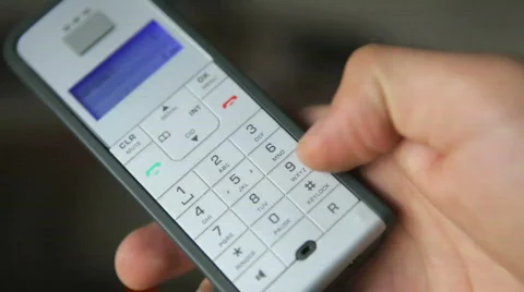 Emergency call. Dialing 911 库存影片 400004