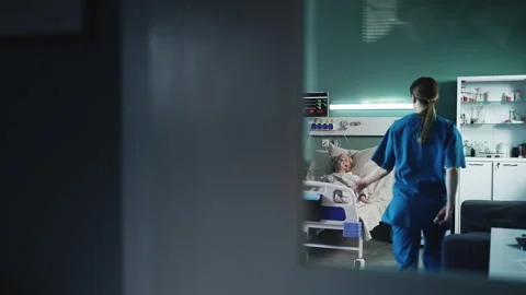 Emergency code blue in hospital, doctors preparing to perform CPR on patient Stock Footage 319751170