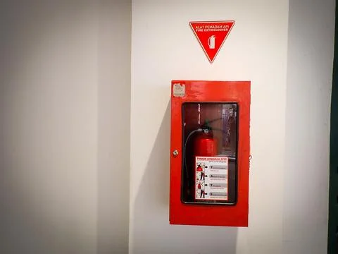 Emergency fire extinguisher Fotos Stock