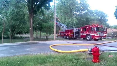 Emergency, Loopable Still, Flashing, Posen Fire Truck, Blue Island IL Vídeo Stock 244272089