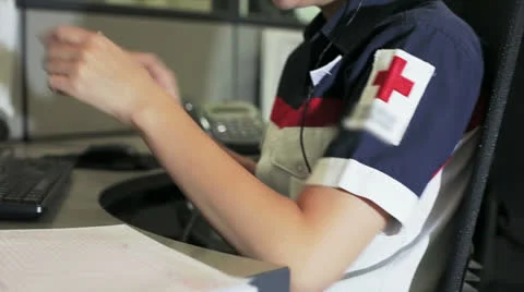 Emergency operator typing on keyboard 스톡 동영상 22800826