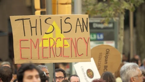 This is an Emergency. Poster at Global Climate Strike Demonstration in Barcelona 스톡 동영상 116799415