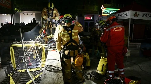 Emergency rescue team in action during Vigorous Warrior 스톡 동영상 108440045