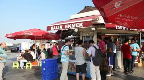 Eminonu pier 스톡 동영상 9455735