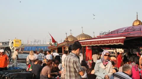 Eminonu pier Stockbeeldmateriaal 9474567