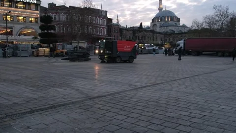 Eminönü square in the evening, there are people walking in the square. Stock Footage 305901858