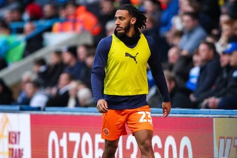 Emirates FA Cup First Round Gillingham v Blackpool Stock Photos