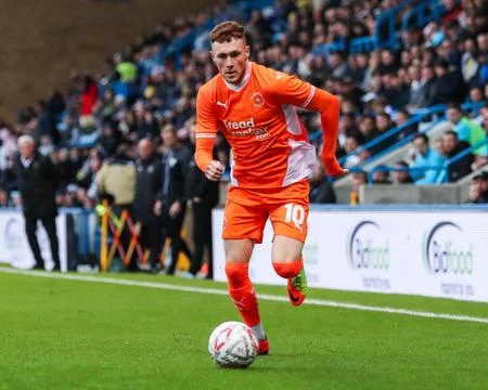 Emirates FA Cup First Round Gillingham v Blackpool Stock Photos