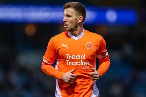 Emirates FA Cup First Round Gillingham v Blackpool Fotos Stock