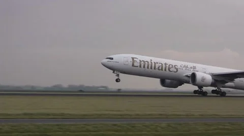 Emirates plane taking off Stock Footage 10722231