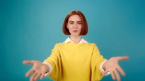 Emotional lady in yellow pullover Stock-Footage 157628029