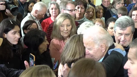 The empathy of Joe Biden. Vidéo 144121553