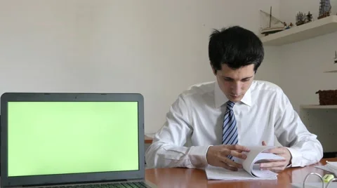 Employee browse and sottoline documents Stock Footage 62194861