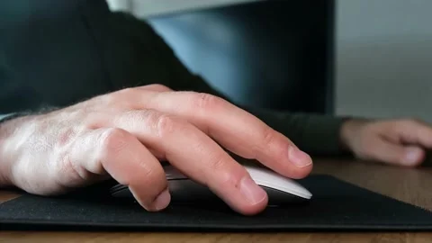 Employee using computer mouse 動画素材 186018959