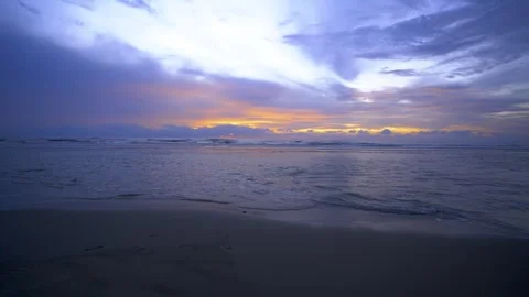 Emptbeatch 0landscape 360 view of cox's bazar empty sea beach at evening Stock Footage 327474773