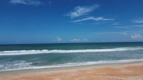 Empty Atlantic beach pan right 스톡 동영상 250354617
