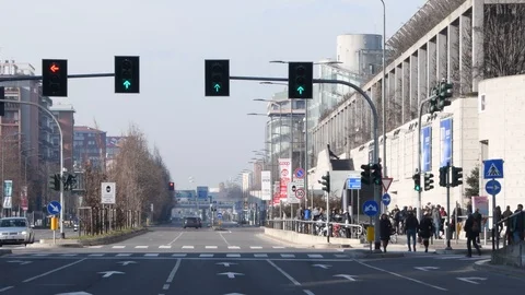 Empty avenue due to traffic blockade Stock Footage 124040970