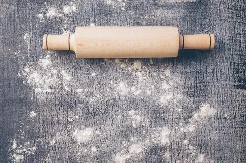 Empty baking background. For posting your products. Table with scattered fl.. Stock Photos