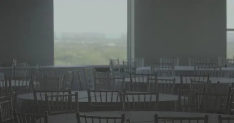 Empty banquet hall with round tables and large windows 스톡 동영상 221291593