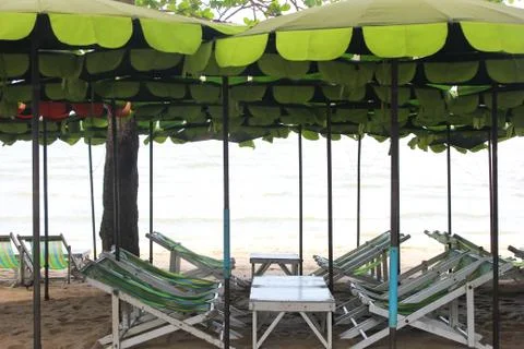 Empty beach chairs on a deserted beach. No tourists. Quarantine. Foto stock