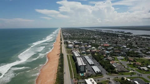 Empty beach front desend Vídeo Stock 250355678