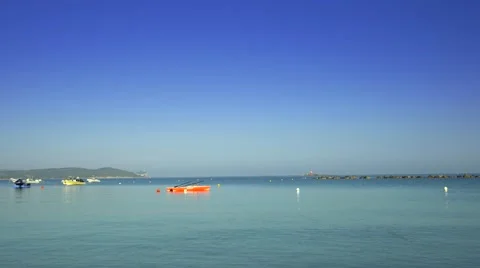 Empty beach at the morning, Alghero Sardinia.  Видео 67409810