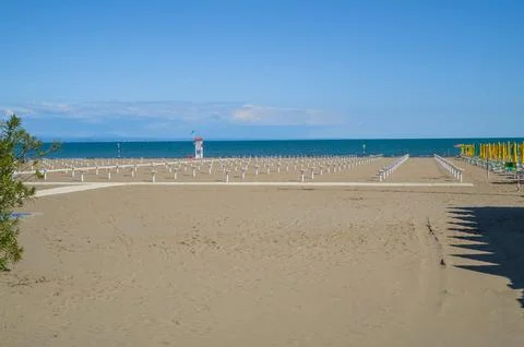 Empty beach ready for summer. Fotos de archivo