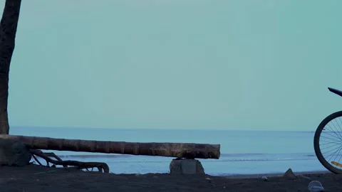 Empty Beach Seating Area Facing the Ocean Vidéo 337014135