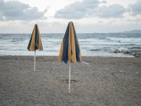 An empty beach in the summer time Stockfoto's