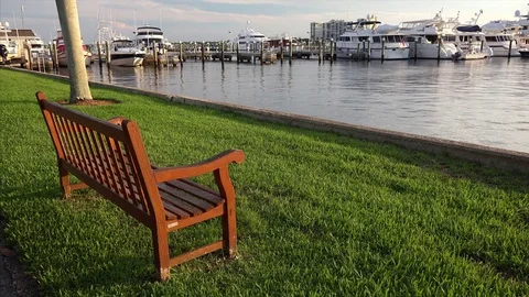 Empty Bench and Boats at West Palm Beach Marina in Florida 스톡 동영상 72852083