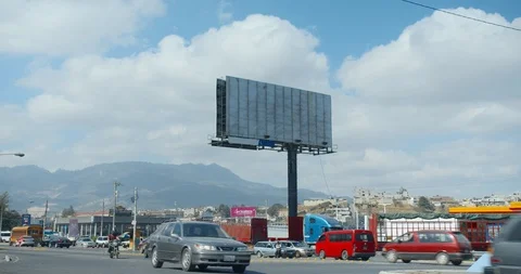 Empty Billboard with rushing time lapse traffic in Downtown Xela Quetzaltenango 動画素材 124326427