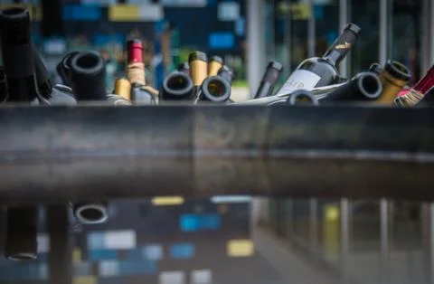 Empty bottles of vine close view top stacked Fotos de archivo
